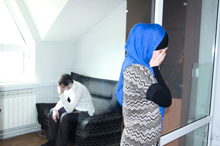 Тынглавсуз къатынлар