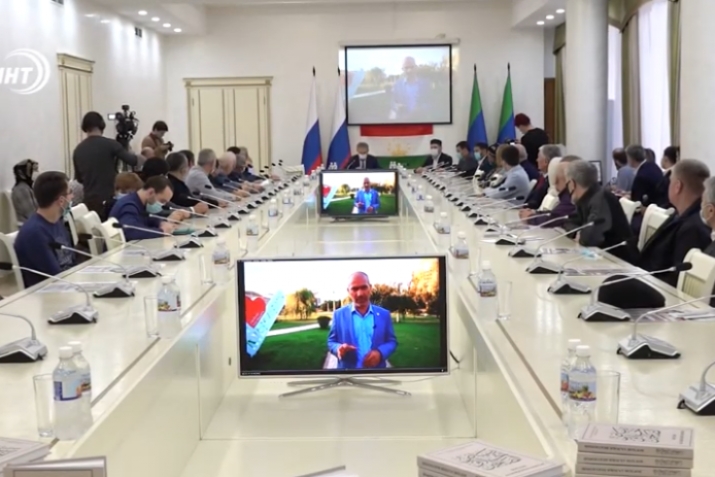 Таджиказул мацIалде бусинабуна