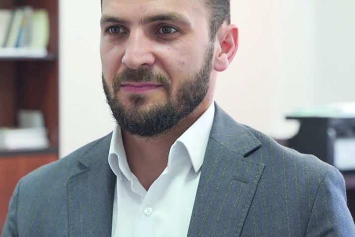 Асгьабали Мурзаев: «Къайсы касбучугъа да билим тарыкъ».