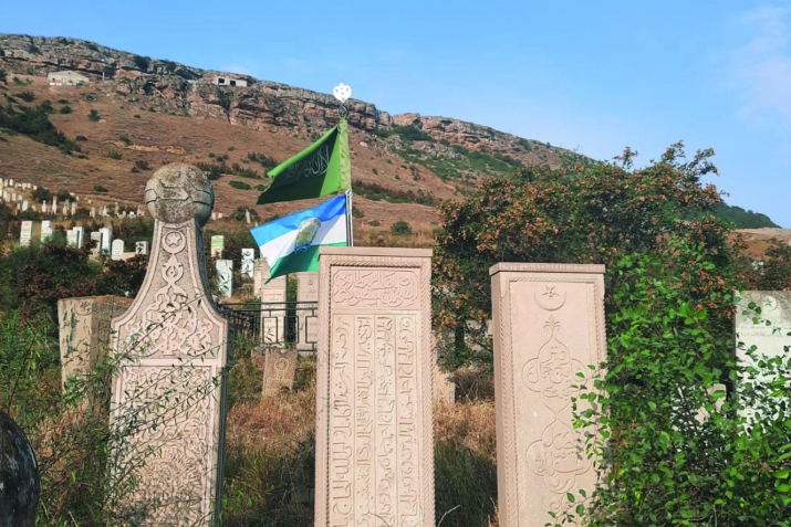 Исеме ҡайтты тыуған иленә...