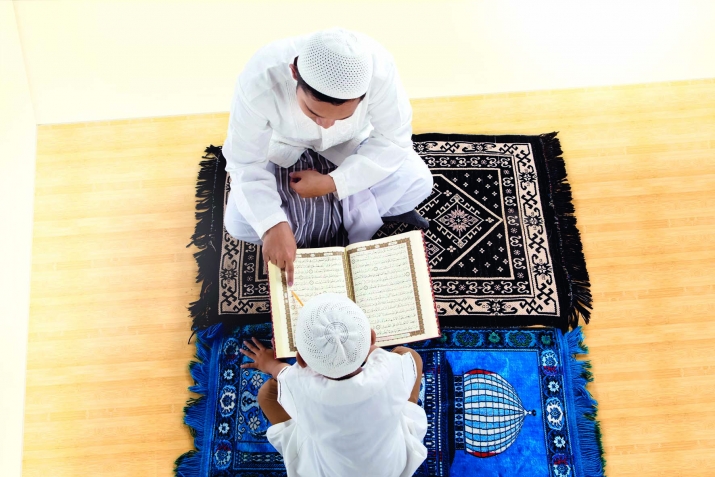 Бусурманлар бир-бирин сюймеге герек!