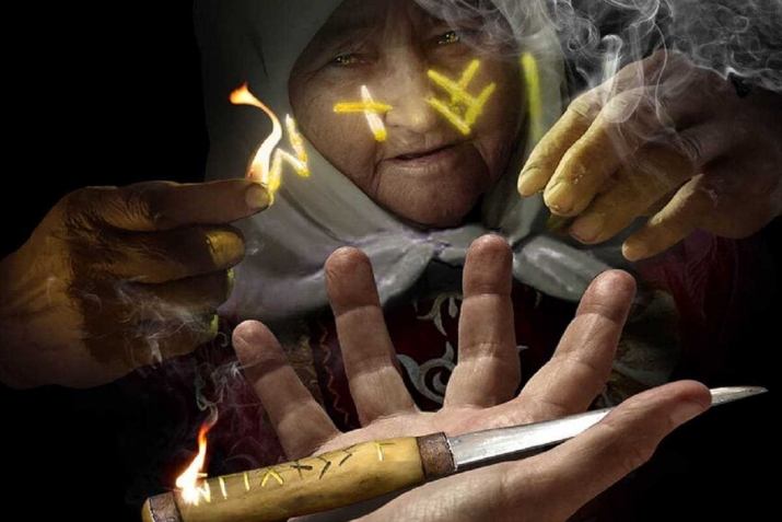 Si̇hi̇r büyük günahlardandir