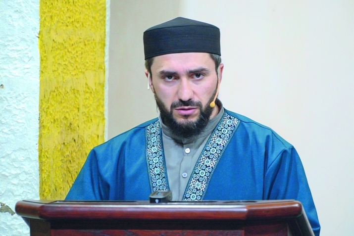 “Диндалул элму дурккуманал аькьлу итххявхсса бикIайссар”