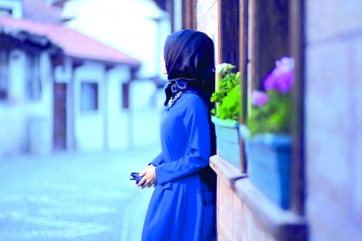 Гьикъизе нечараб, бицине намусаб