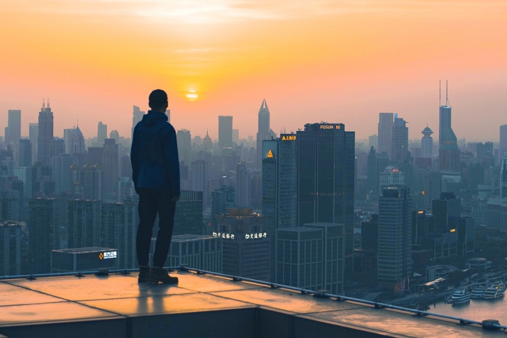 Ҳушдор аз мафтуни дунё шудан