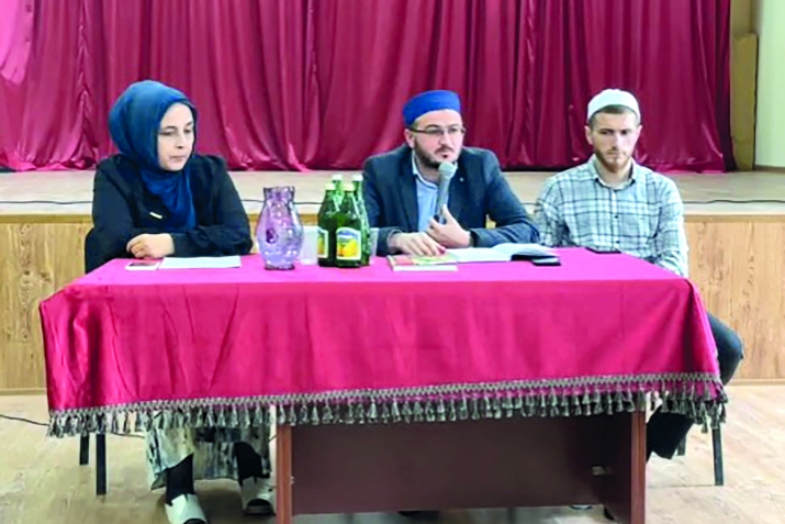 Семинаралда гIахьаллъи гьабуна