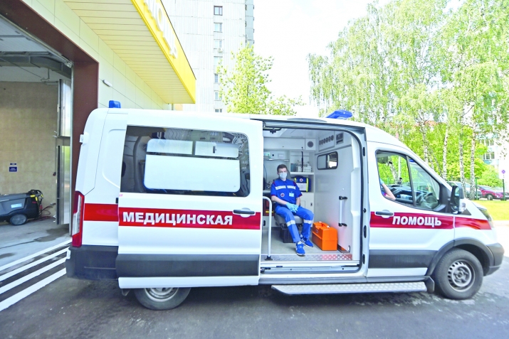 Муҳоҷирон ба табобати ройгон дастрасӣ пайдо мекунанд