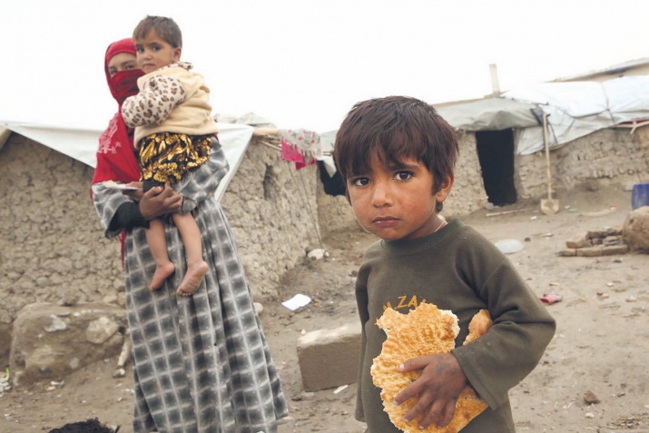 BAYAT EKMEK BAYAT KALP VE BINLERCE AÇ INSAN