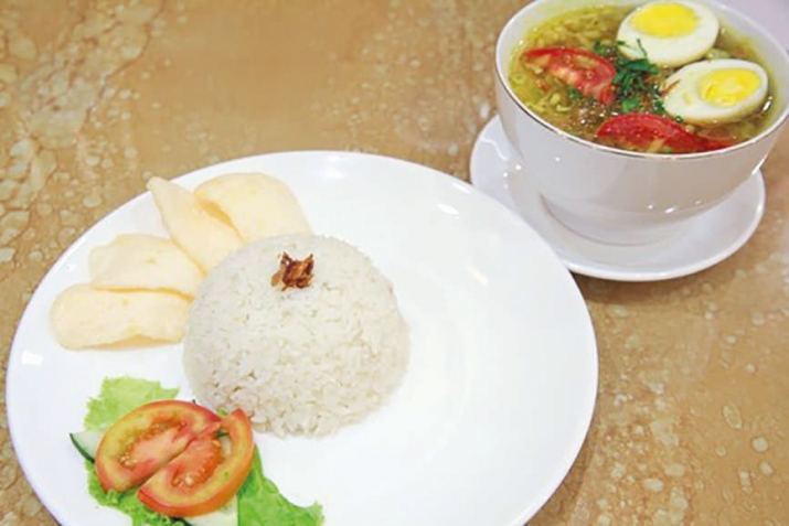 Indonesian chicken soup