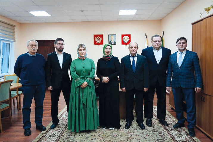 Исламияб дунял ва Россия чIужугIаданалъул кIвар