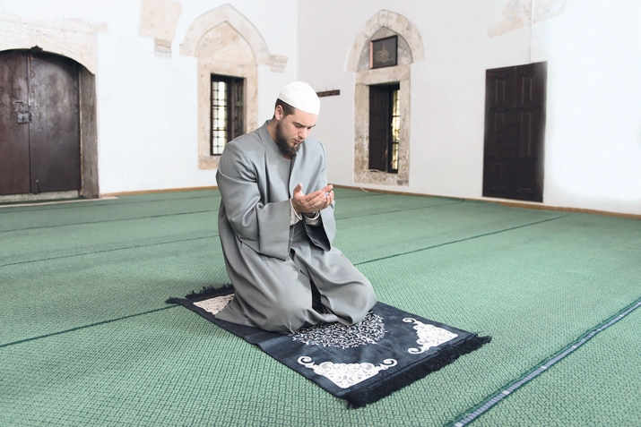 İhsаnsız İslаm – sadəcə görünüşdür!