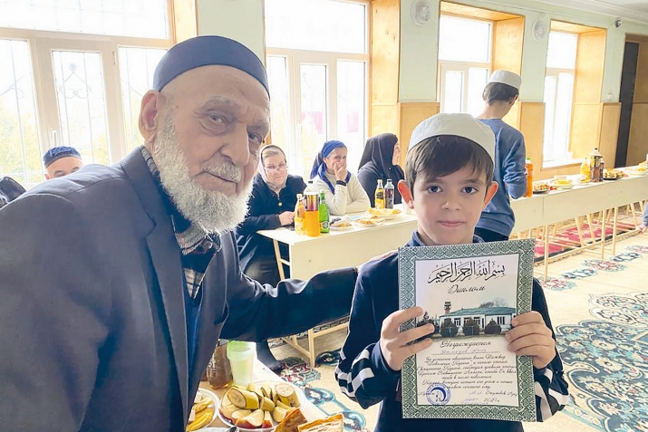 Оьмюрюн дин яйывгъа багъышлагъан адам