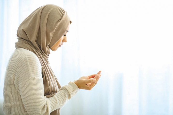 İSLÂM KADINI KORUR