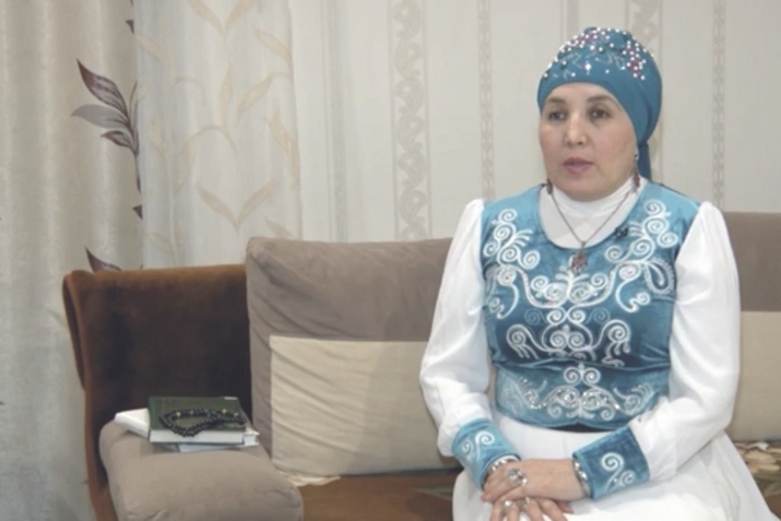 Гөлсинә әл-Сәлүи: “Был донъяға һөйөү менән бағайыҡ...”