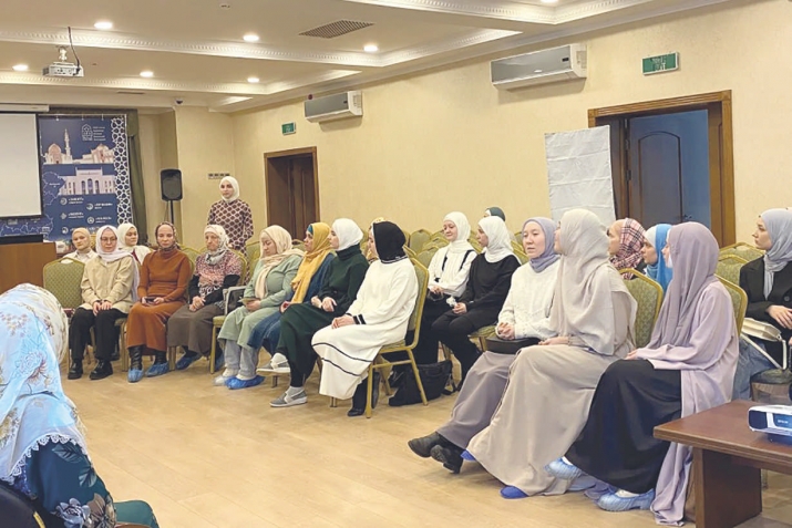 Казанда хатын-кызларның «Затлы мәҗлес»е узды