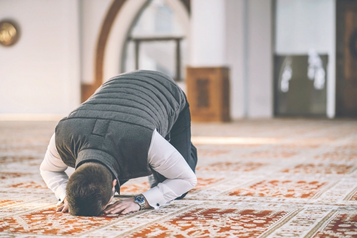 ГIумру гIибадаталда тIаме