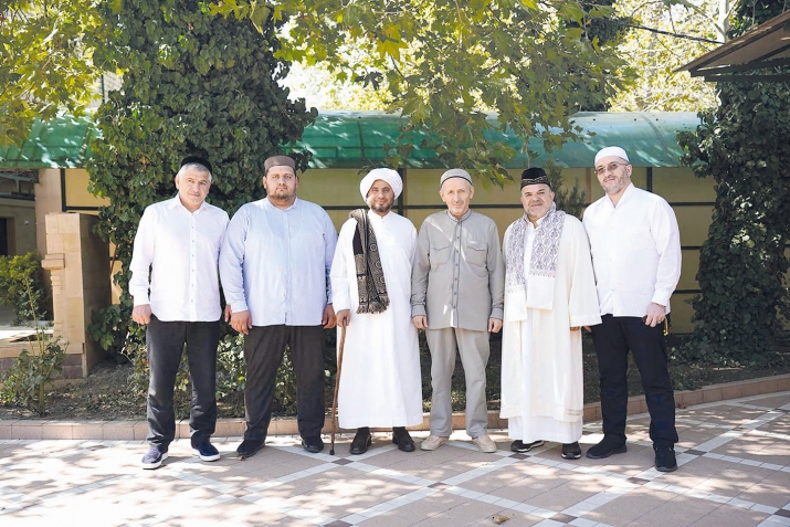 Муфтиясухъ гьоболлъухъ – къватIисел улкабаздаса гьалбал