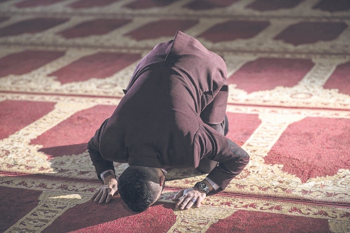 Бу намазны Пайхаммар ﷺ авруйгъанда да къоймагъан