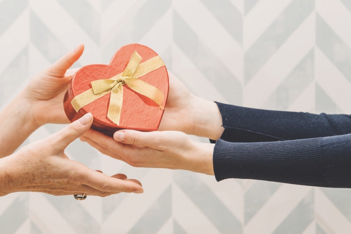 THE GIFT OF TRUE FRIENDS