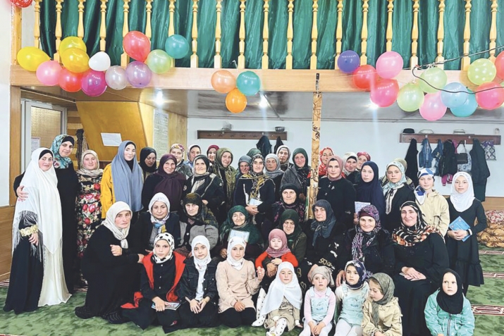 Хьунул адамтала мажлисуни