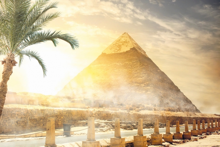 Пиръавунну къатыны, бийкебиз Асияны хабары