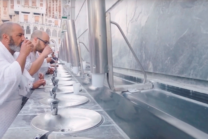 ҒӘБДЕЛМОТТАЛИПТЫҢ ЗӘМ-ЗӘМ ШИШМӘҺЕН ТАҘАРТЫУЫ