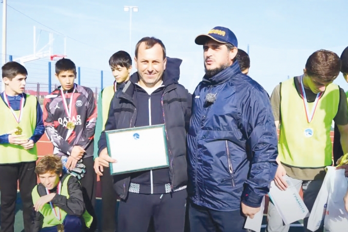 Ттуплий буккаврил бяст-ччал