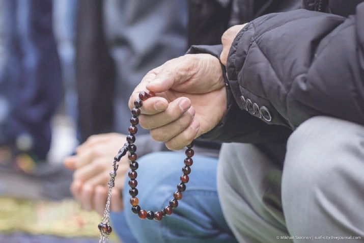 Малаикунани уркIила зикру лукIусив?