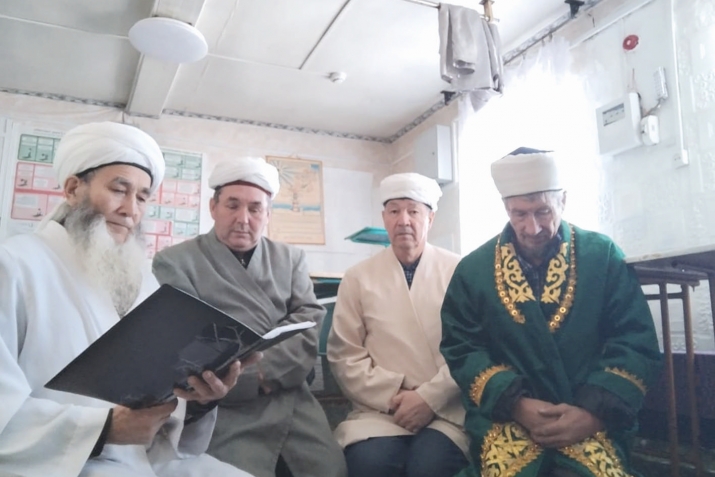 Ғәлиәхмәр ауылы имамдары