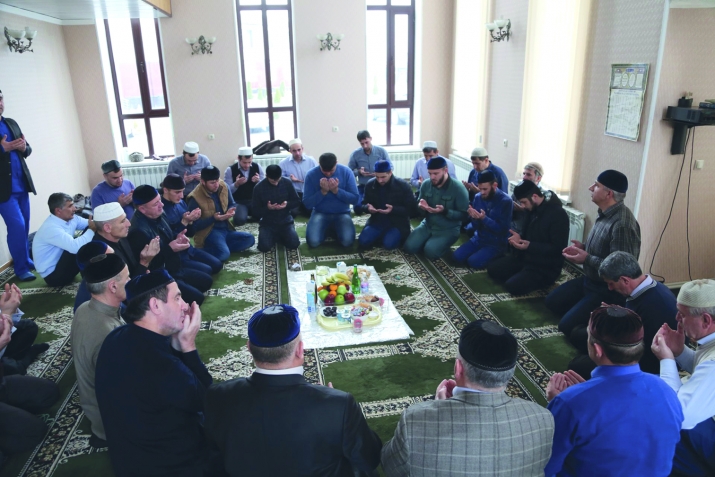 The advantages and divine grace of Mawlid
