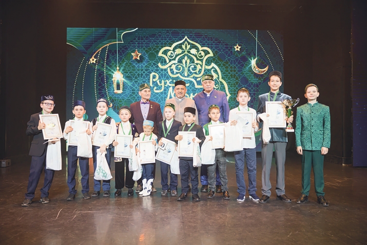 Балалар арасында оештырылган “Татар азаны” бәйгесенә нәтиҗә ясалды