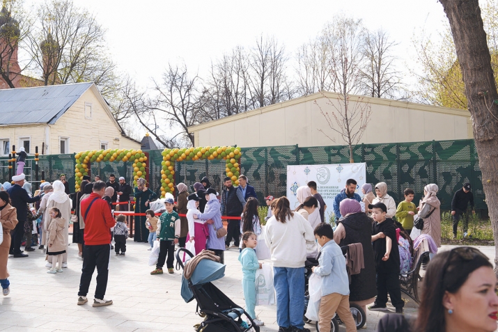 Мәскәү Мөфтиятендә Ураза бәйрәменә багышланган гаилә-балалар чарасы үткәрелде