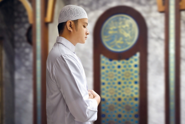 Намазда асанлыгла фикрини ҹәмләшдирмәк үчүн 3 төвсијә