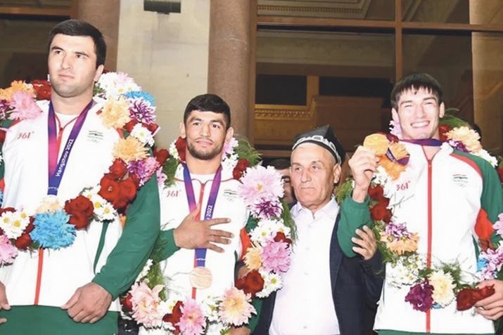 13 медали варзишгарони тоҷик аз Бозиҳои тобистонаи олимпӣ