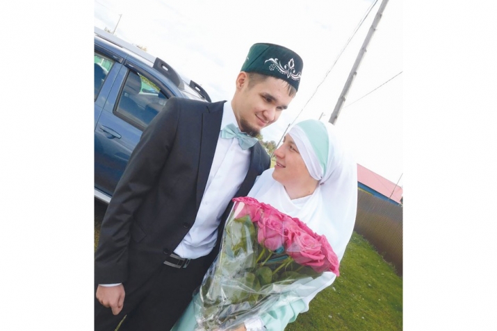 «Күңелемдә минең – ҡояш...»