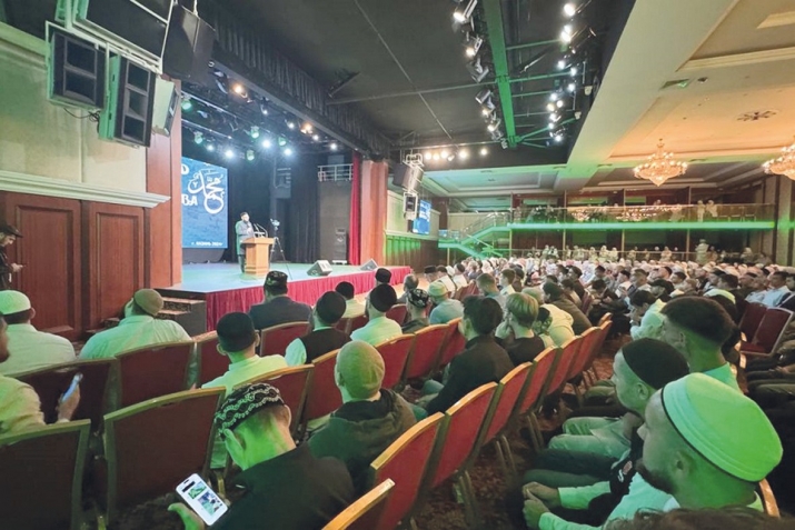 Казанда “Бөек әхлак иясе” дип исемләнгән Мәүлид кичәсе узды