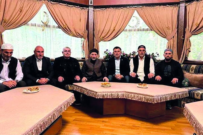 ГIахьвахъ районалъул вакилзаби – муфтиясухъ гьоболлъухъ