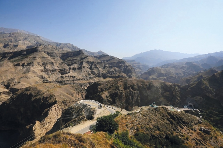 Дагъустандин пуд имамдикай куьруь кьиса