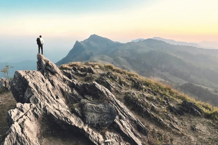 Муҳосабаи нафс беҳтар аст, ки дар дунё сурат бигирад