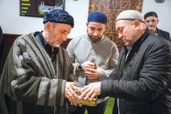 КъехIдерил жамагIат - муфтиясухъ гьоболлъухъ