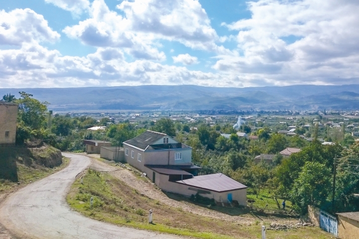 Агъа СтIалар, мискIин ва медреса