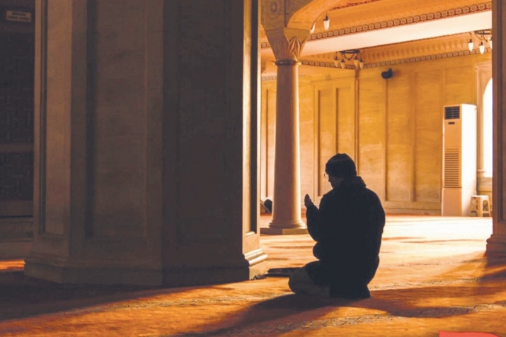 Шайтанды һәм уның вәсүәсәһен ҡыуа торған доға