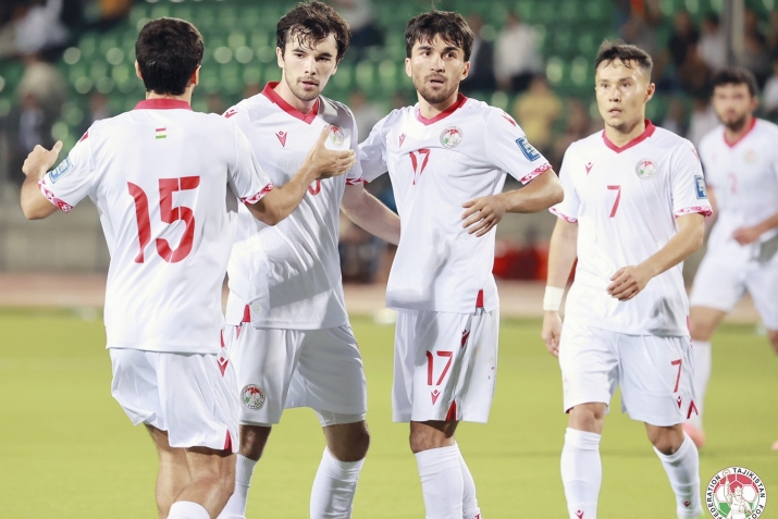 Футболбози тоҷик ба тими Эрон гузашт