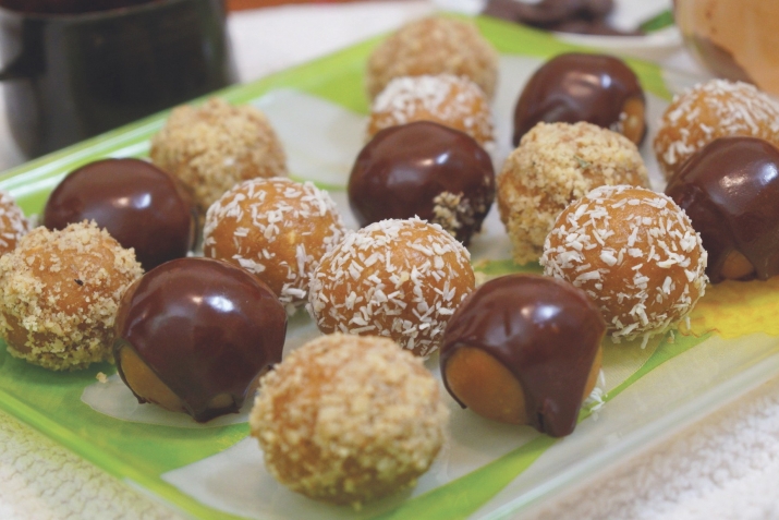 Қандинаи шоколадии “Лаззат”