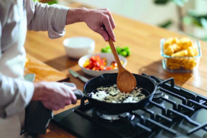 Чоюн ялгъав: татли ва къоркъунчсуз къызартма уьйренебиз