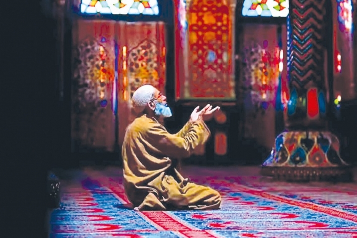 Duаnın qәbul еdilmәsini Аllаh-Tәаlаdаn nеcә dilәmәk оlаr?