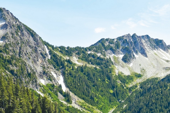 Хъсан инсанрин жергеда аваз…