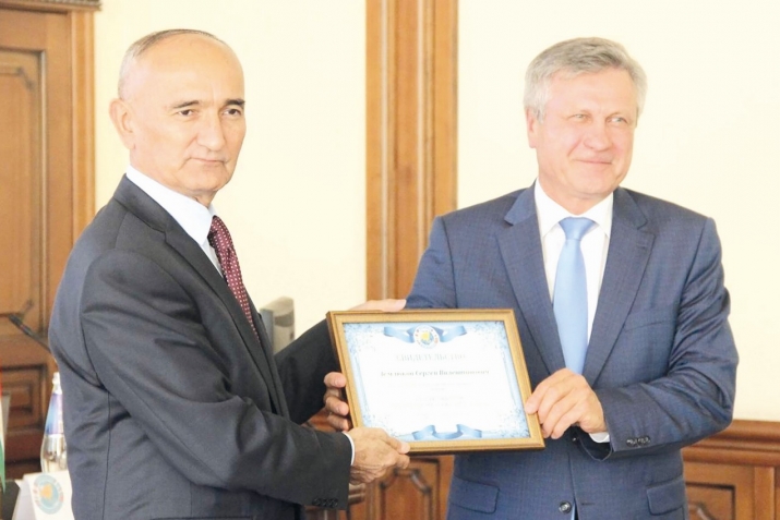 Академик Имомзода соҳиби ҷоизаи «Ситораи Иттиҳод» шуд