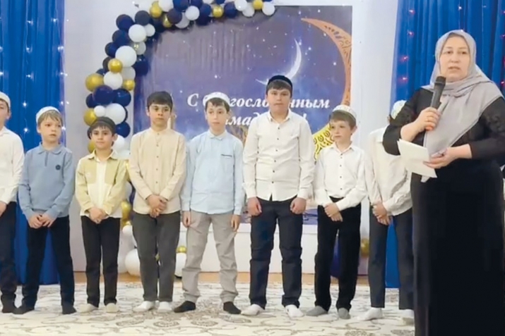 Гиччиден арив тарбиялангъан яшлар