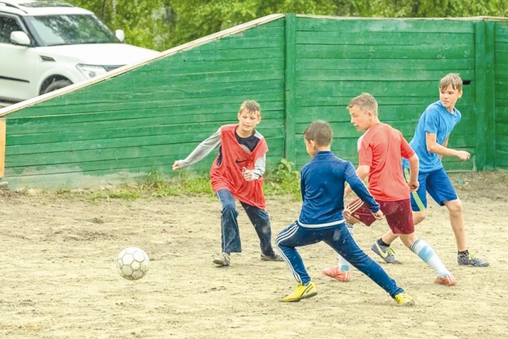 Тәк әлдән сәс чыхмаз